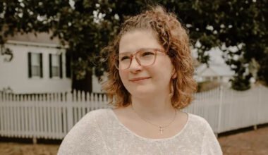 1 phyllis robertson thomas 2