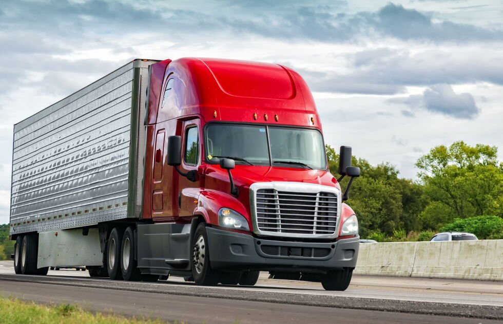 choosing best fuel supplier long haul trucking companies comprehensive