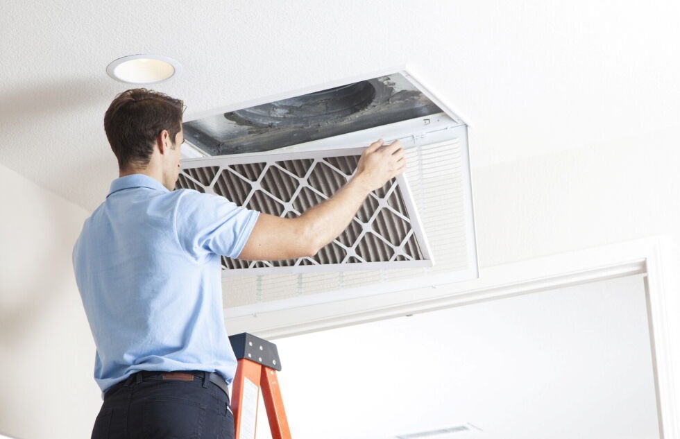 choosing reliable commercial air duct cleaning service