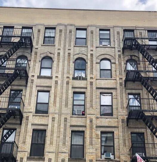 how to choose the right building repair contractor queens for your home