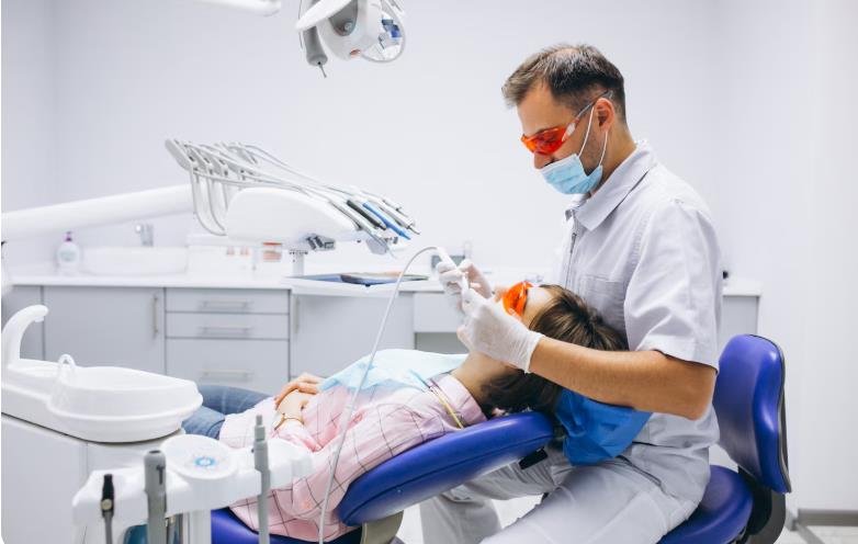 what to look for in a dentist
