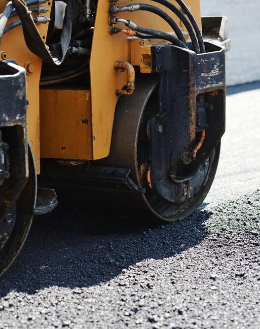 choosing the right asphalt contractor