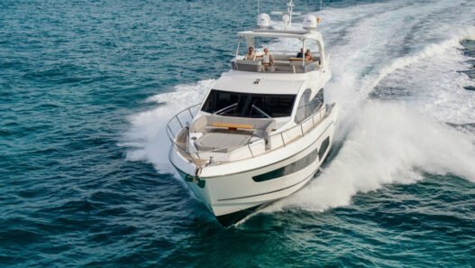 why custom led yacht buying services lead to smarter investments