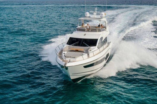 why custom led yacht buying services lead to smarter investments