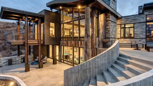 how custom home builders can provide the dream place to enjoy life