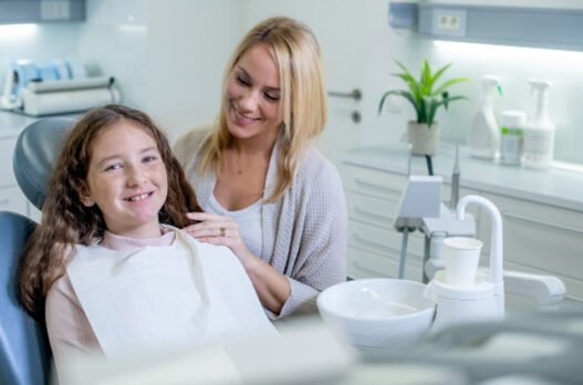 4 common services offered in a family & cosmetic dental practice