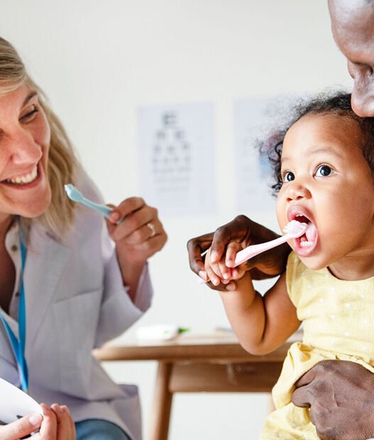 4 preventive dental care habits parents can model at home