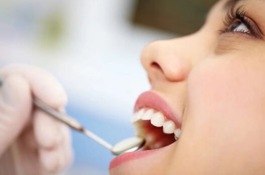 4 reasons adults are turning to cosmetic dentistry later in life