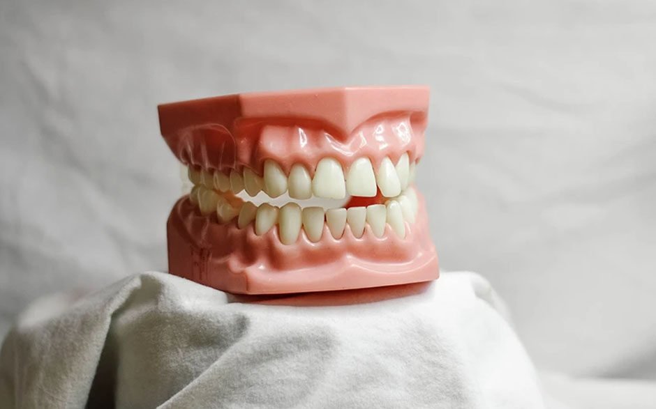 how general dentists help maintain natural teeth longer