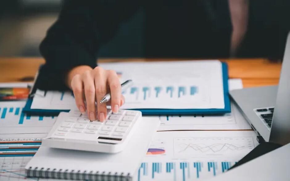 3 signs it’s time to work with a certified public accountant