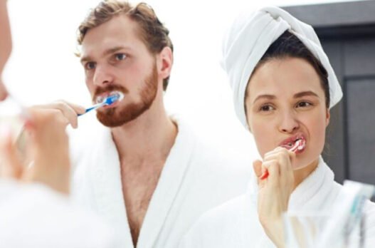 4 everyday habits general dentists recommend for stronger teeth