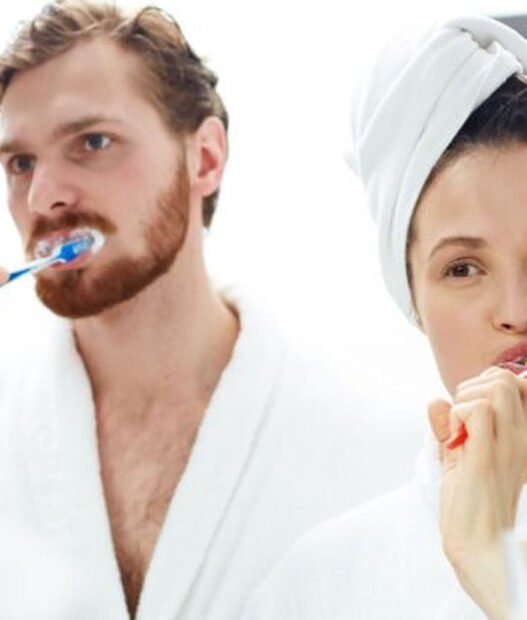 4 everyday habits general dentists recommend for stronger teeth